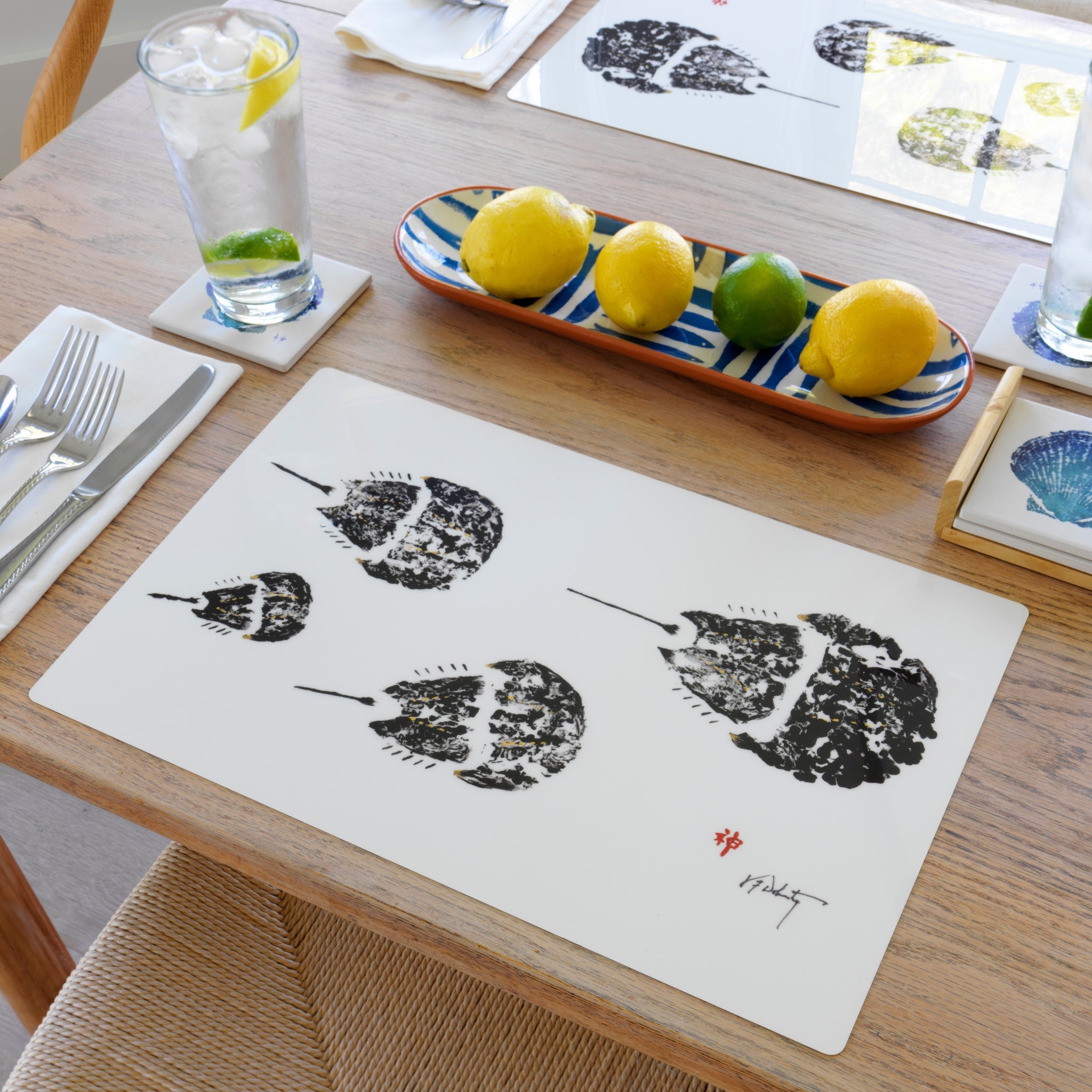 FishAye Sanibel 17" Vinyl Placemat – Waterproof Coastal Horseshoe Crab Design