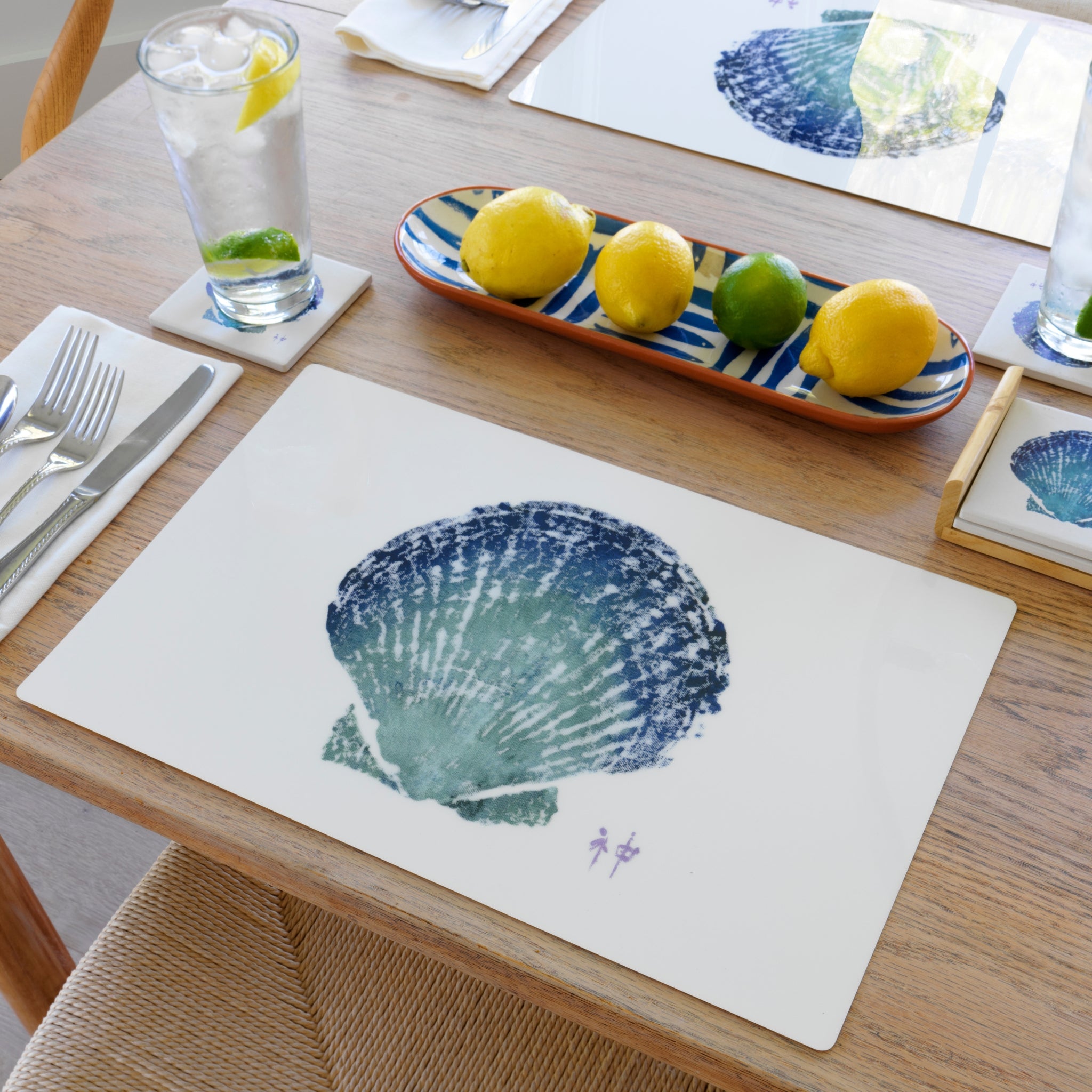 Shell Placemat – Ocean-Themed Waterproof Table Mat