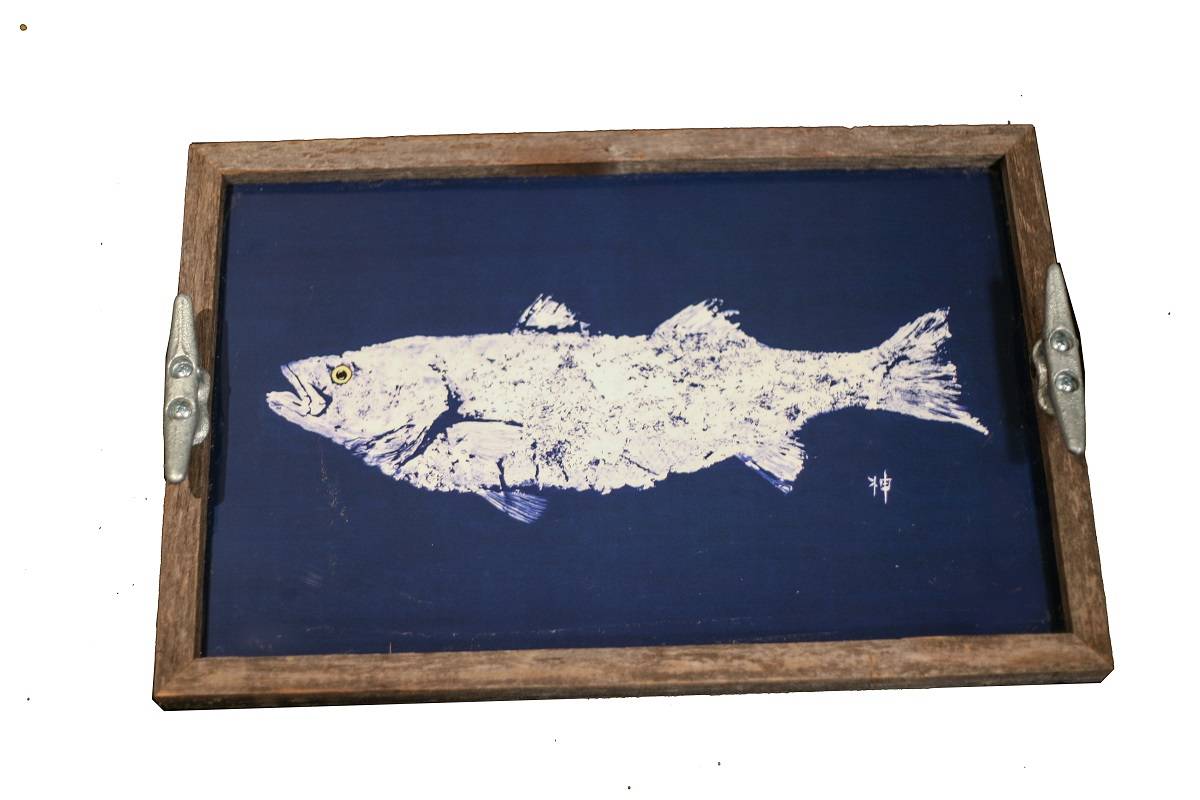 FishAye 'Forelli' Fish Serving Tray – Rustic Wood Ottoman & TV Dinner Tray